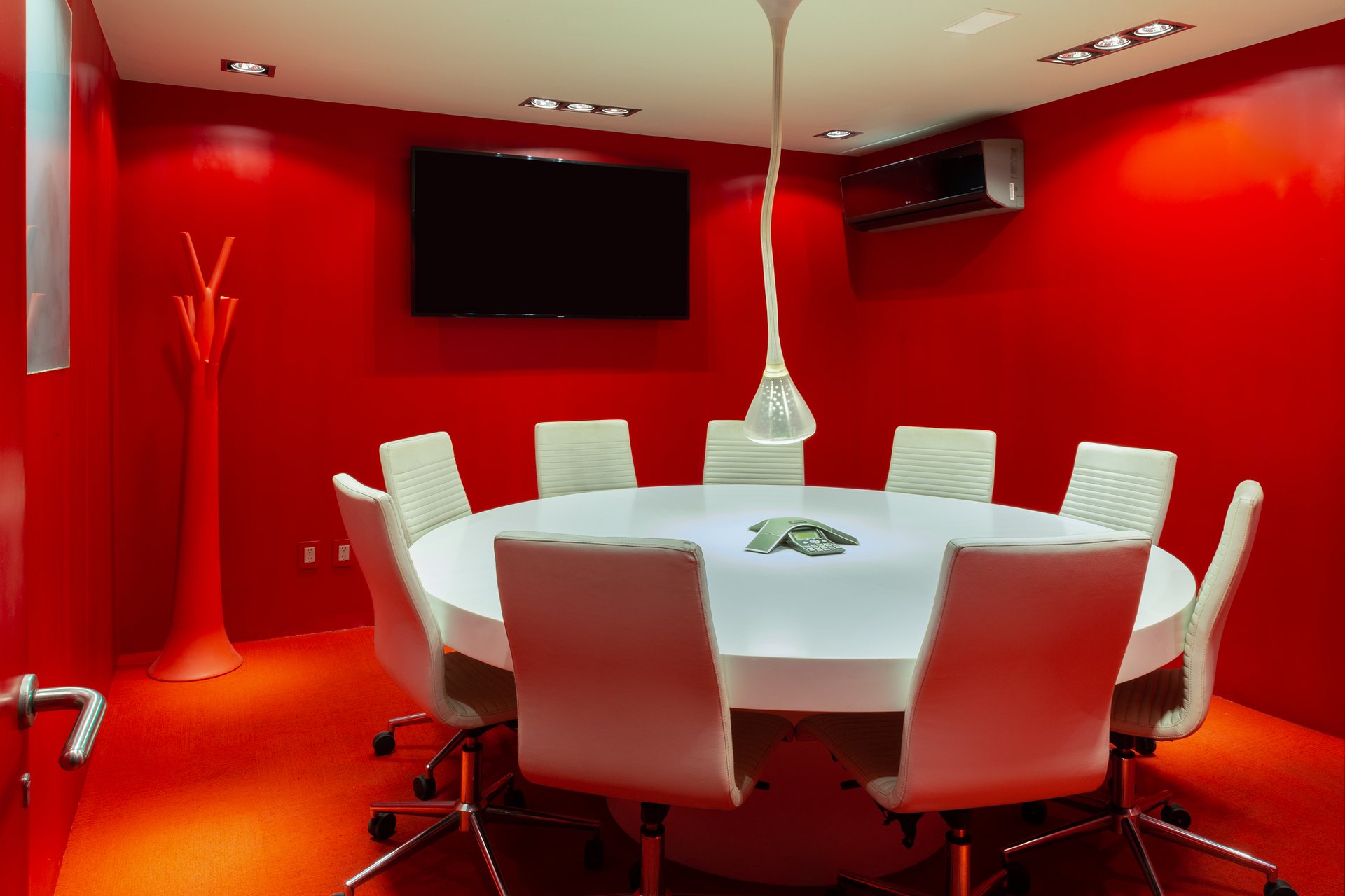 Sala de juntas equipada en Zenttre